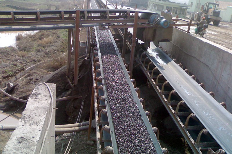 皮帶輸送機(jī)現(xiàn)場圖