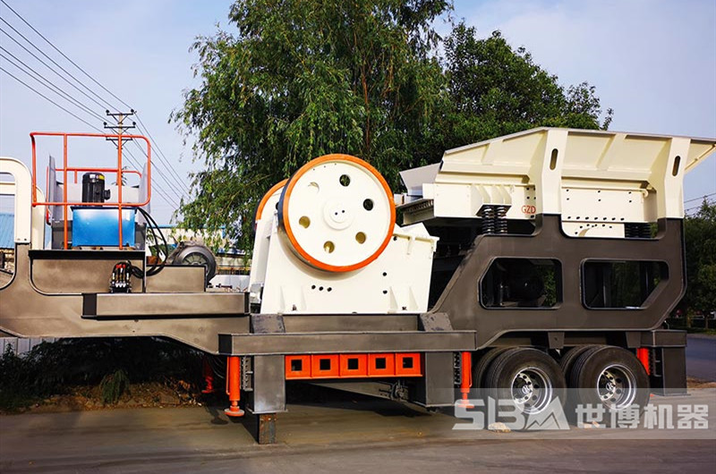 移動破碎機喂料機安裝現(xiàn)場