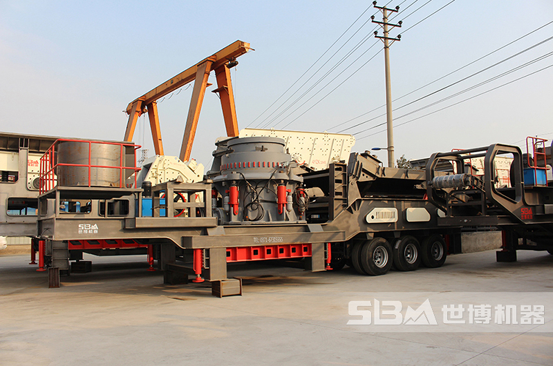 國產(chǎn)移動(dòng)重型破碎篩分設(shè)備