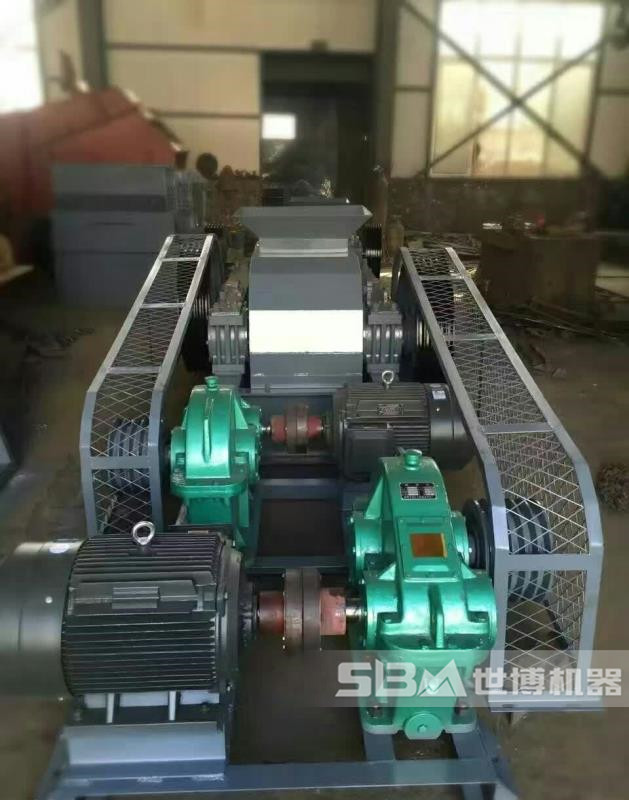 新型對輥制砂機(jī)
