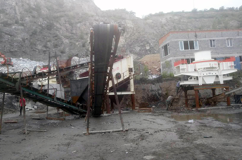 砂石骨料生產(chǎn)現(xiàn)場(chǎng)