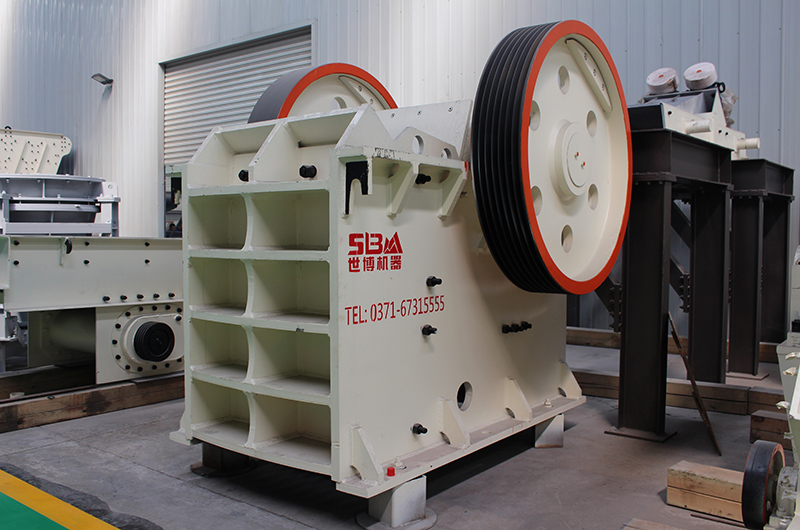 顎式破碎機，簡單實用石灰石破碎機