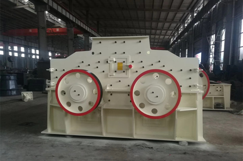 時產(chǎn)二十噸的雙轉(zhuǎn)子制沙機