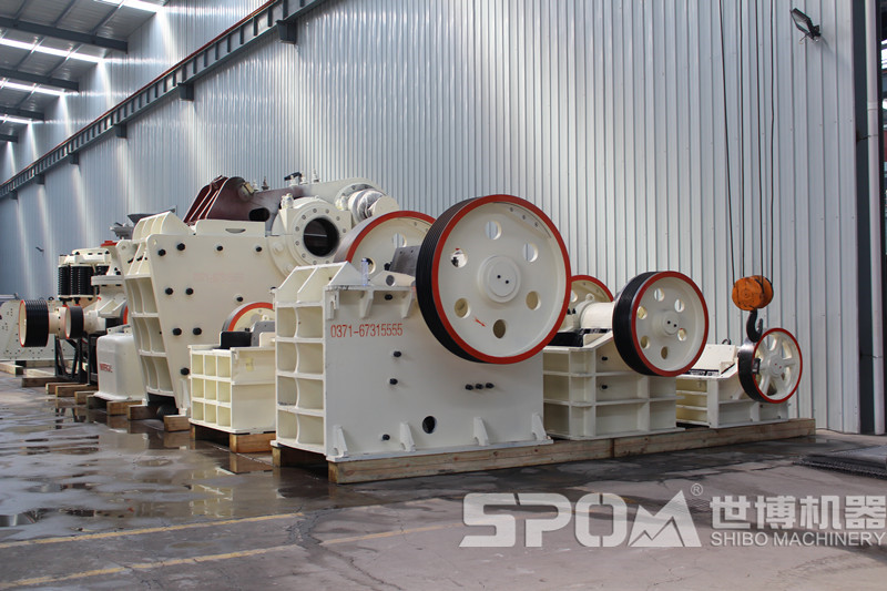 鄂破式破碎機(jī)，粗碎顎式破碎機(jī)