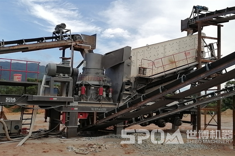 輪胎中細碎篩分移動破碎機