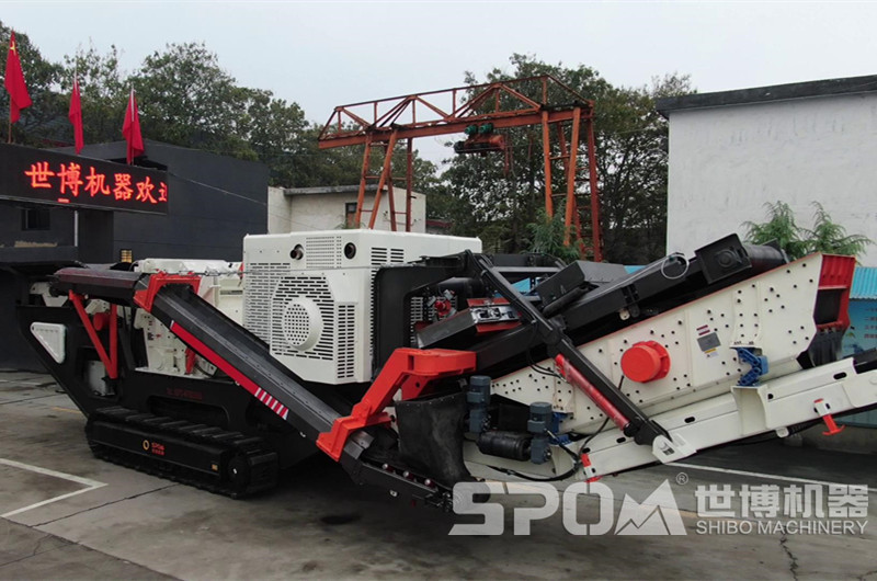 世博履帶式液壓巖石破碎機(jī)成品
