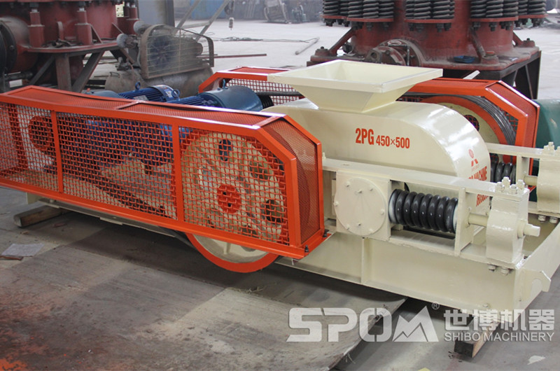 世博廠家輥式破碎機(jī)成品圖