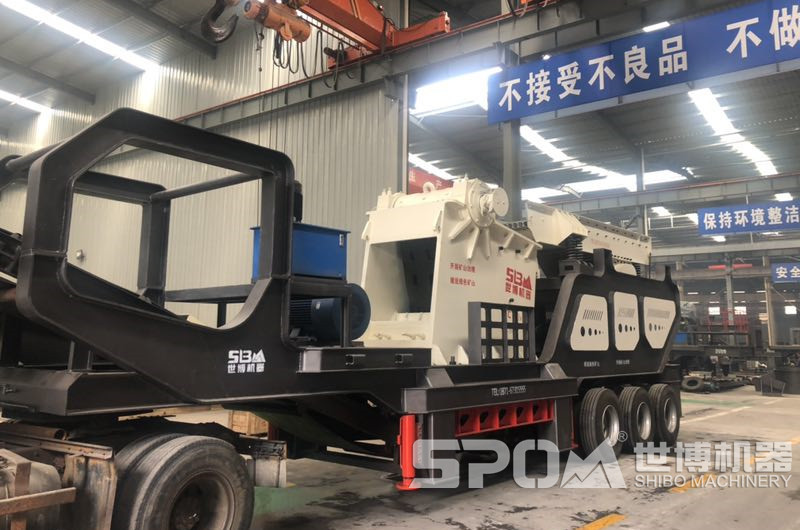 輪胎顎破粗碎移動石子破碎機(jī)