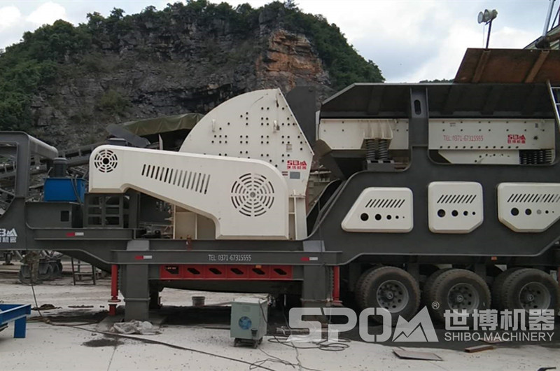 重錘破移動石子破碎機(jī)