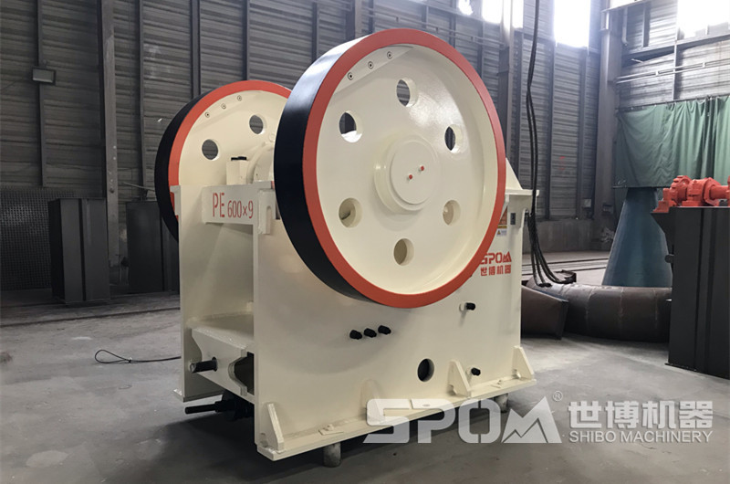 PE600×900顎式破碎機(jī)，時(shí)產(chǎn)150噸粗碎機(jī)