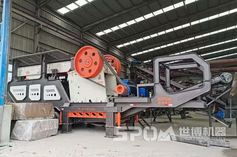 時(shí)產(chǎn)500噸輪胎式粗破移動(dòng)破碎站