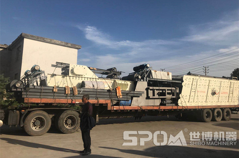 世博廠家輸送機(jī)、振動篩、給料機(jī)滿車發(fā)貨