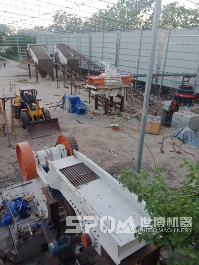 石子加工設(shè)備 現(xiàn)場圖