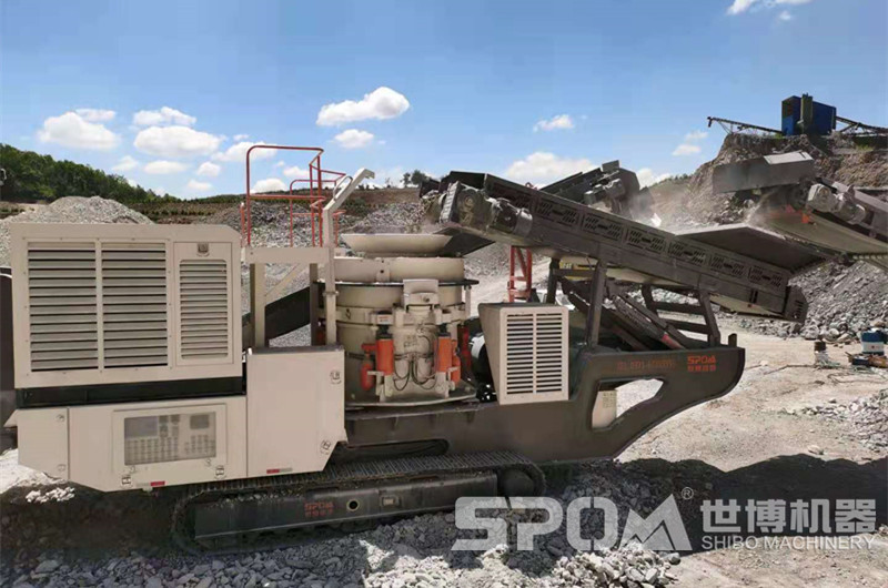 時(shí)產(chǎn)500噸履帶式細(xì)碎移動(dòng)破碎站